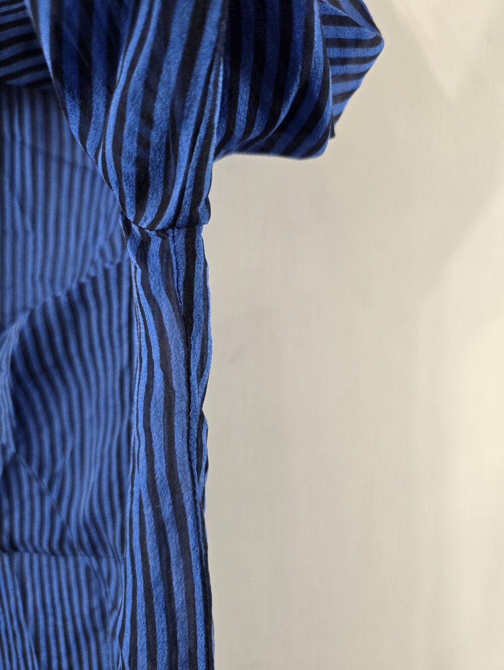 DVF Diane Von Furstenberg Lorelei 2 Silk Button Up Down Stripe Roll Tab Blouse 8 - Picture 5 of 12
